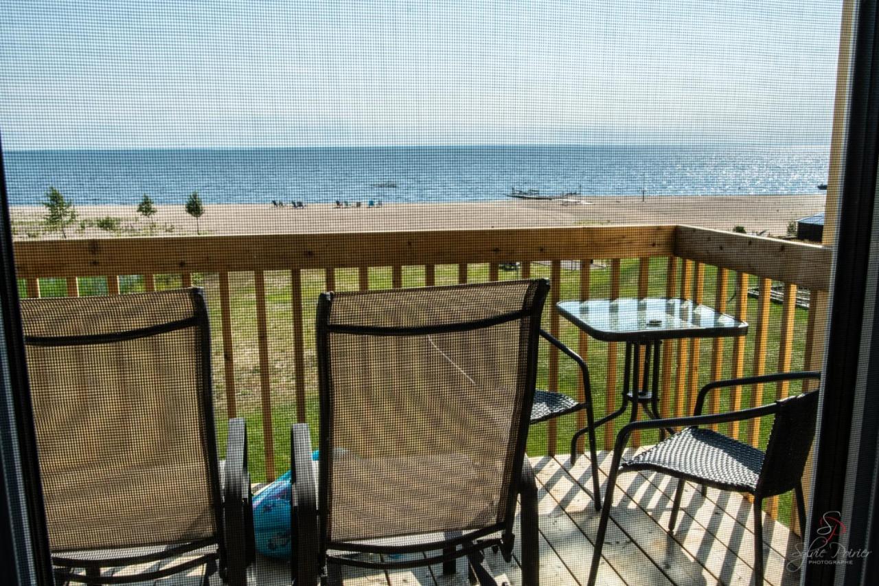 Domaine Sur Une Plage Saint-Félicien Exterior foto