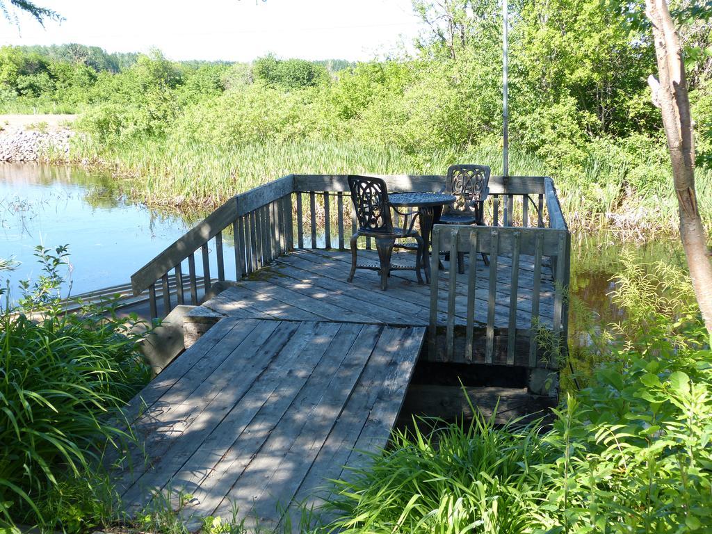 Domaine Sur Une Plage Saint-Félicien Exterior foto